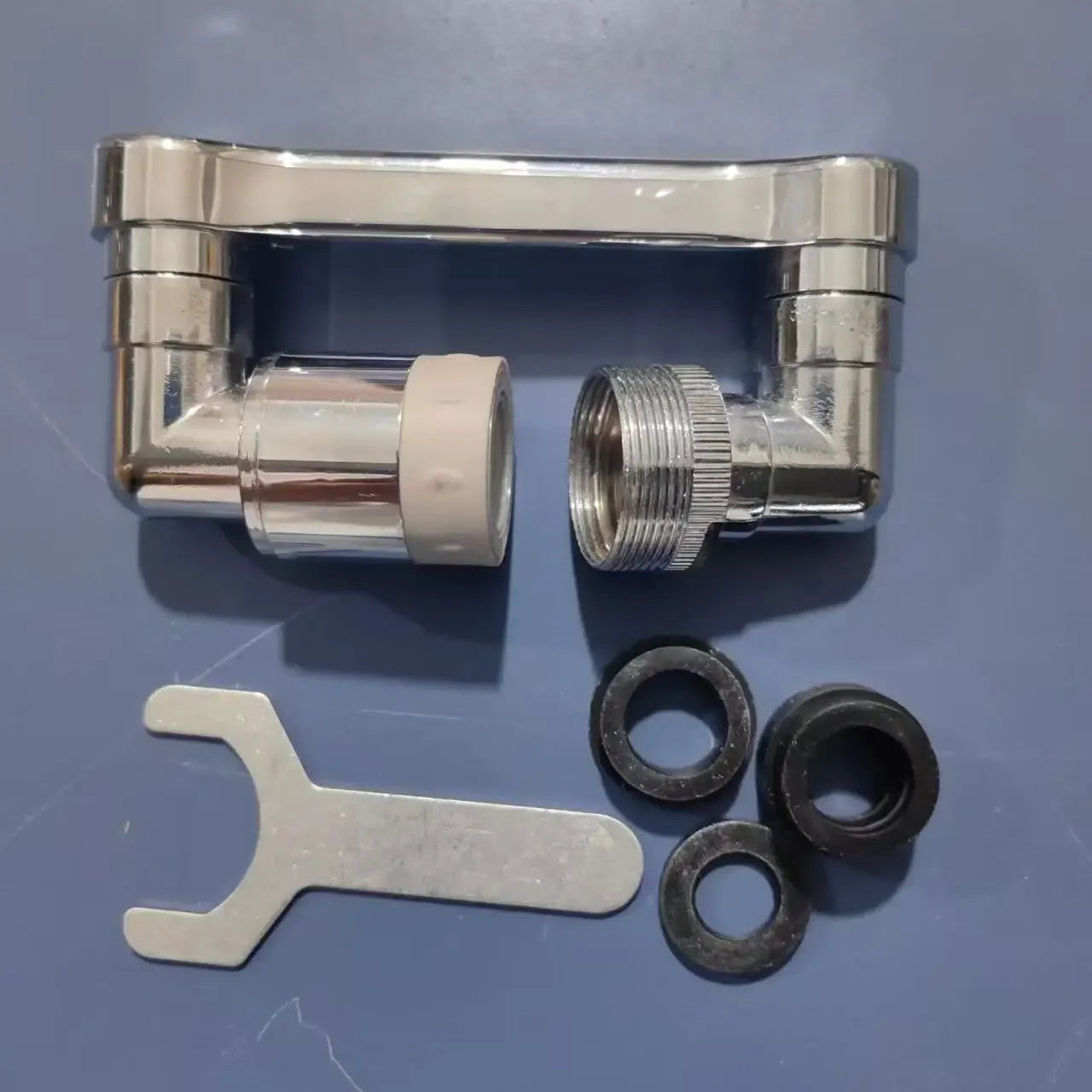 AquaVexa™ - Prolongateur de robinet pivotant 1080°